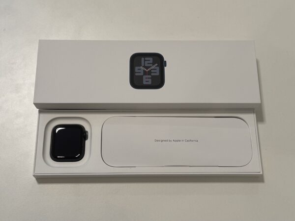 Apple Watch SE 2nd Gen 40mm GPS (Midnight Alu/Midnight sportband S/M) - Bild 3