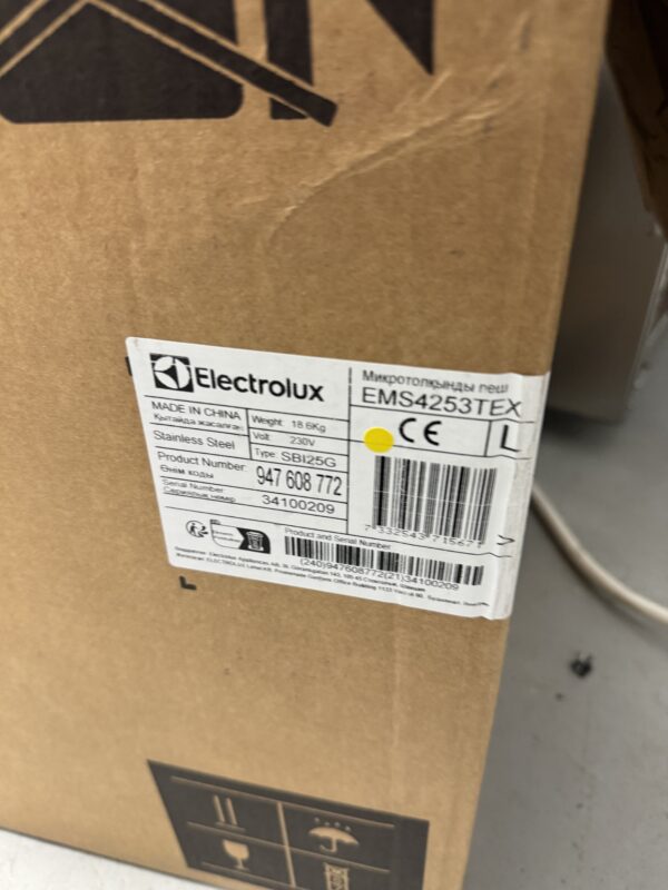 Electrolux Serie 600 Mikrovågsugn EMS4253TEX (rostfri) - Bild 2